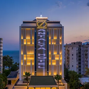 Oz & Adult Only 16 Hotell