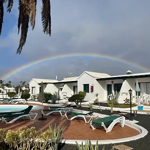 Apartahotel Doble Uve Tías