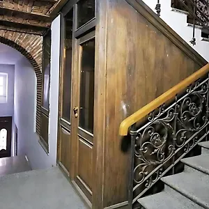 https://octava-boutique-hotel.alltbilisihotels.com